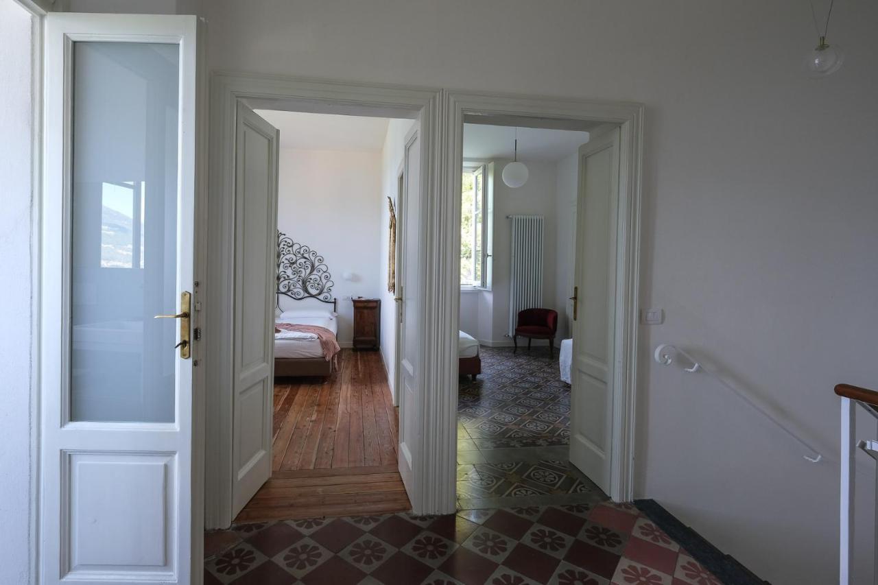 Villa Gina Варенна Екстер'єр фото